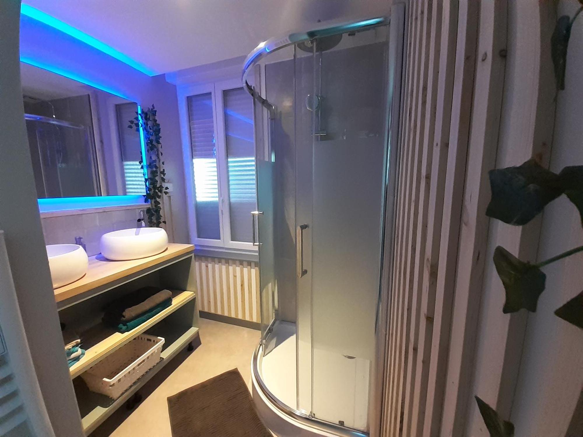 Bosquet, Hotel A Valenciennes Aulnoy-lez-Valenciennes Eksteriør billede